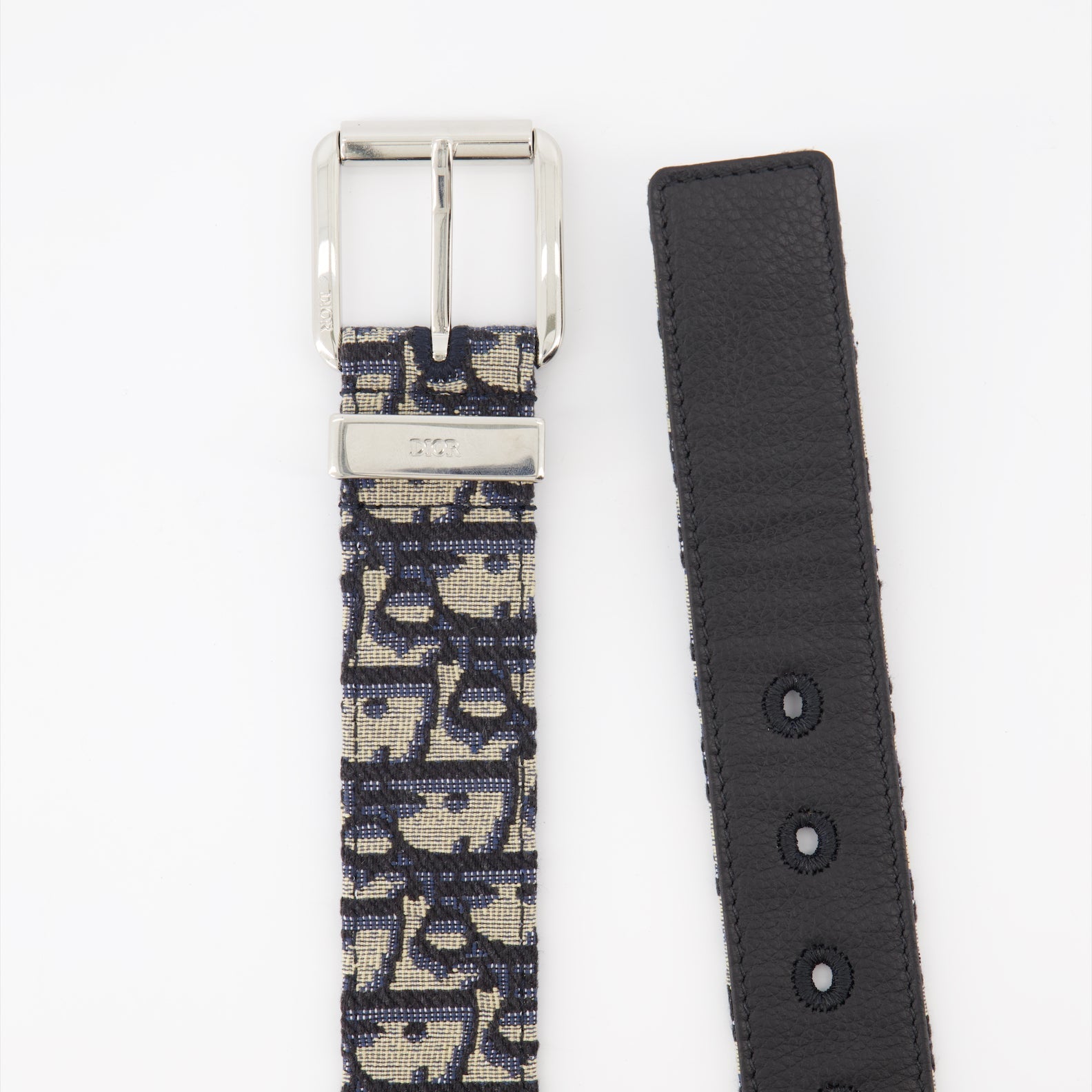 Oblique Belt