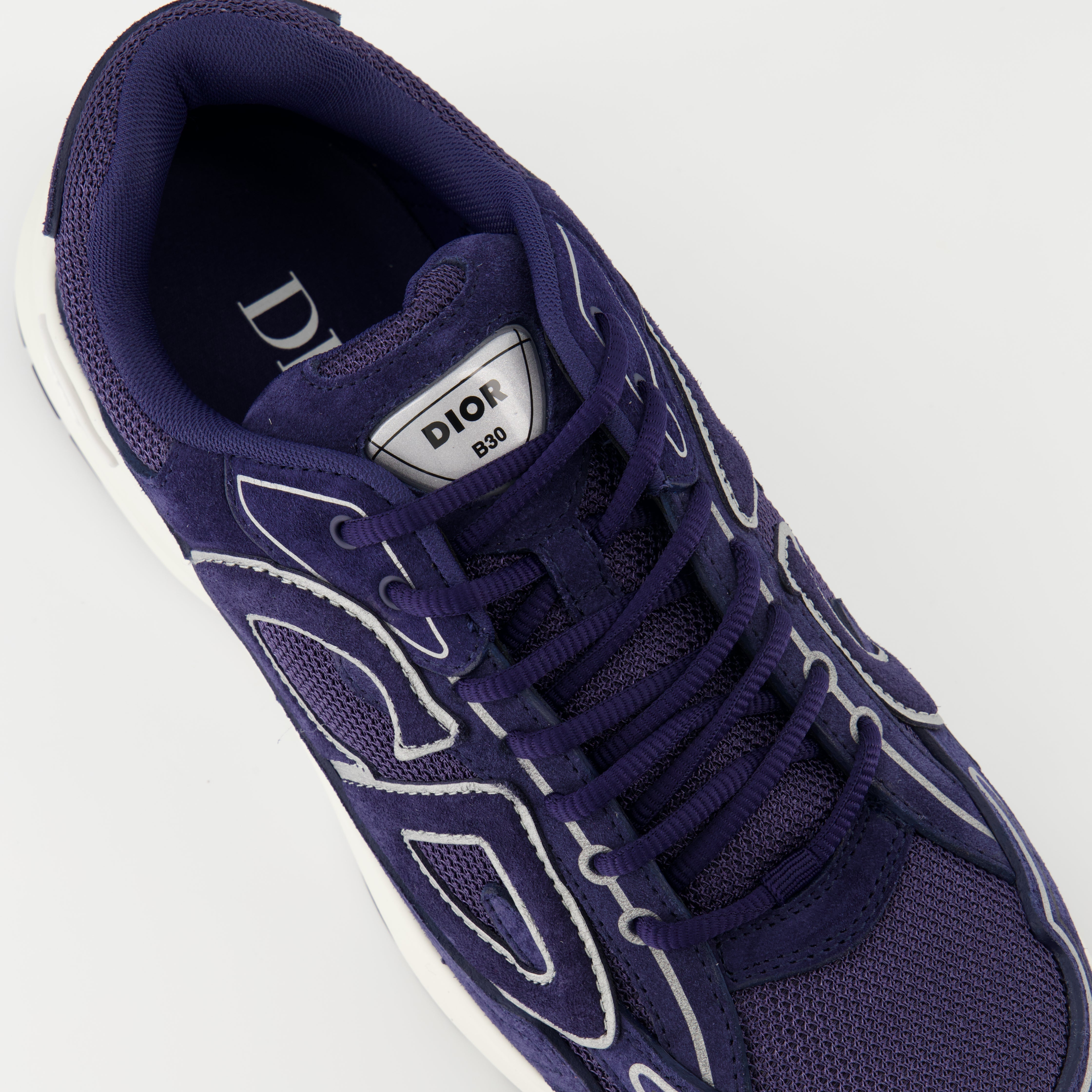 B30 Sneakers