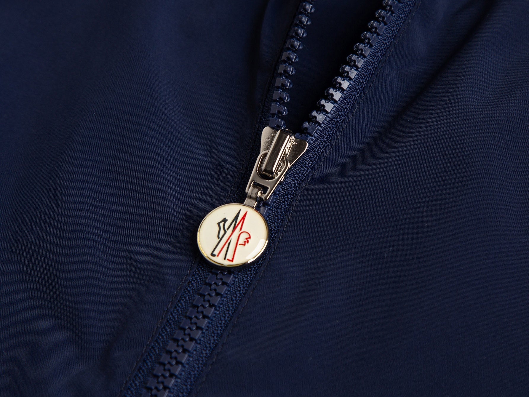 Tri-Color Stripe Hooded Windbreaker | Navy