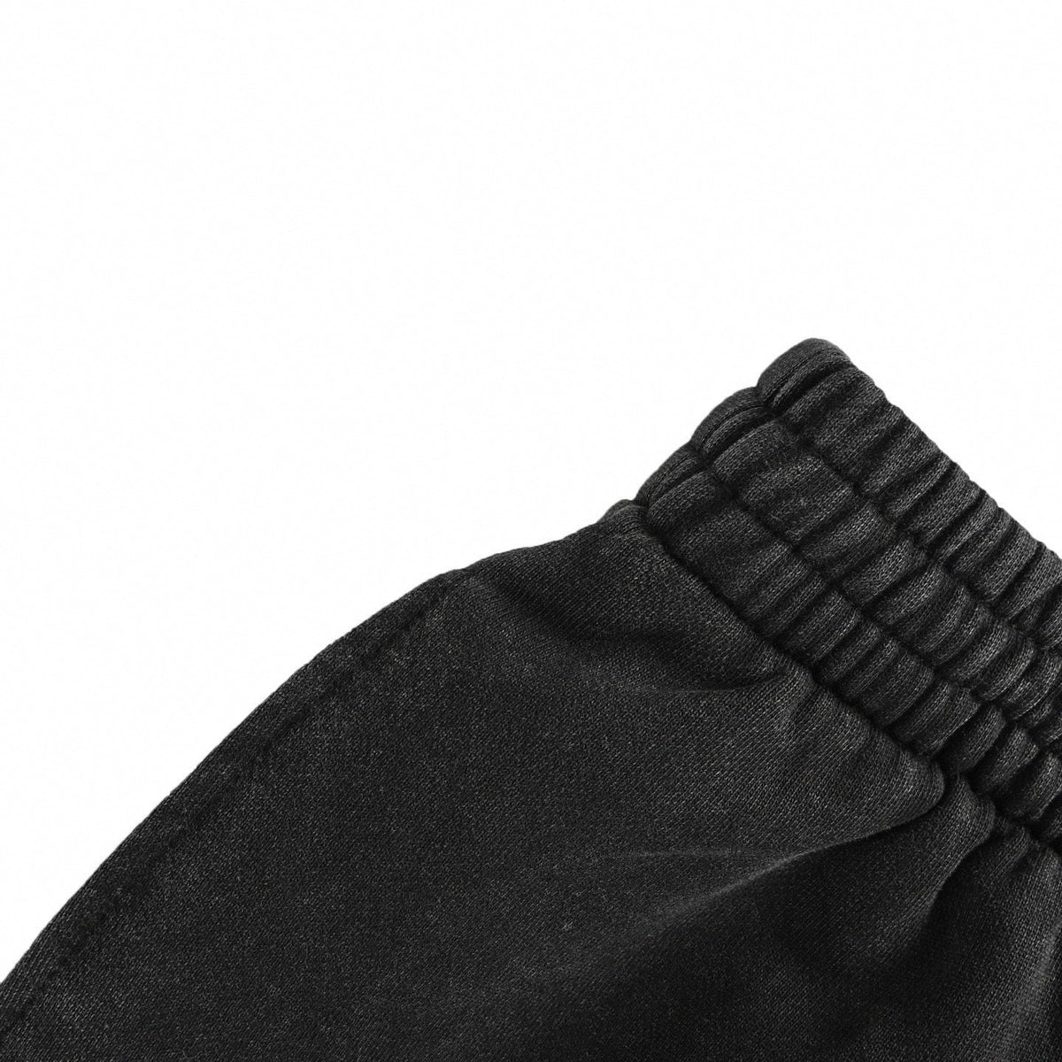 BB Laurel Wreath Sweat Shorts