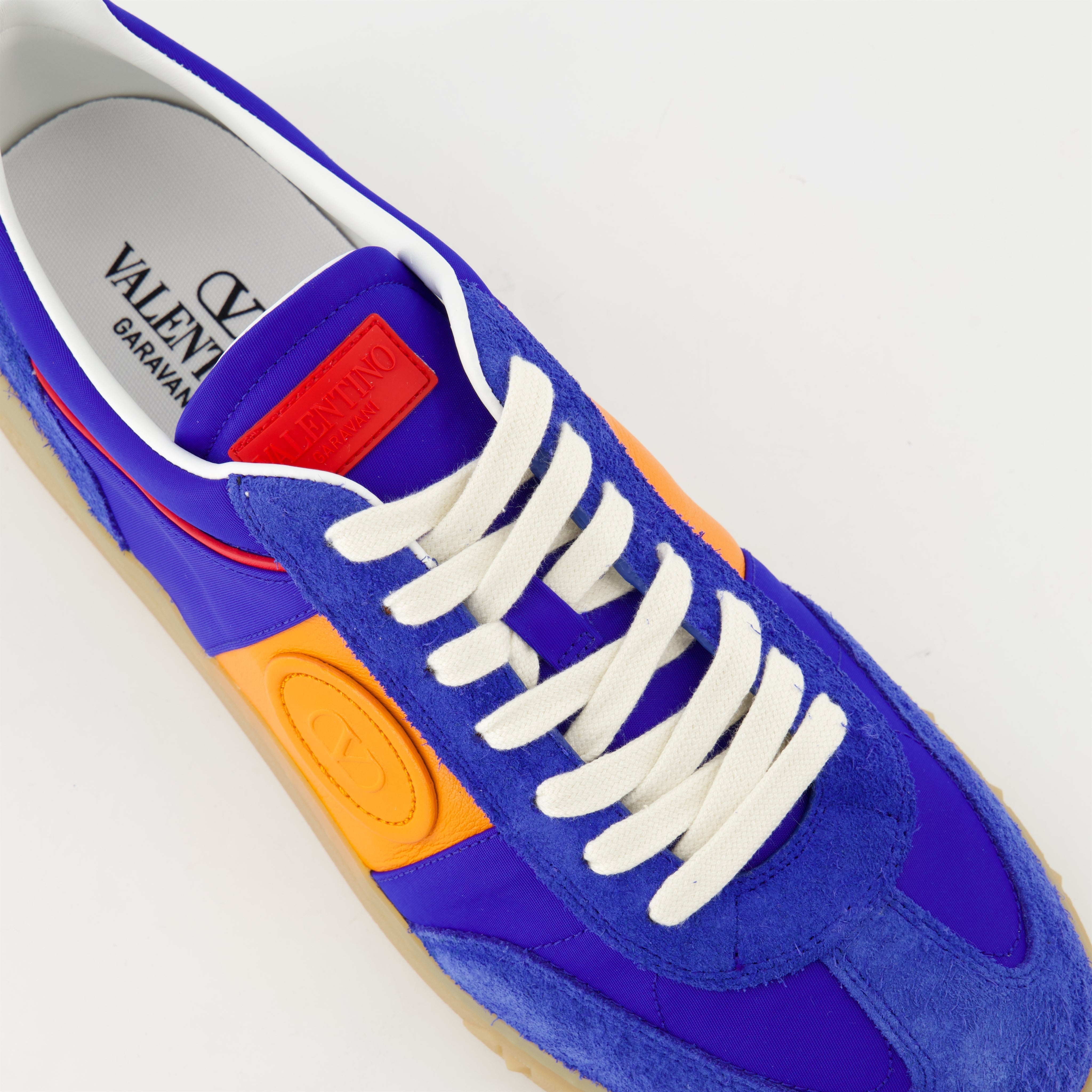 Upvillage Sneakers