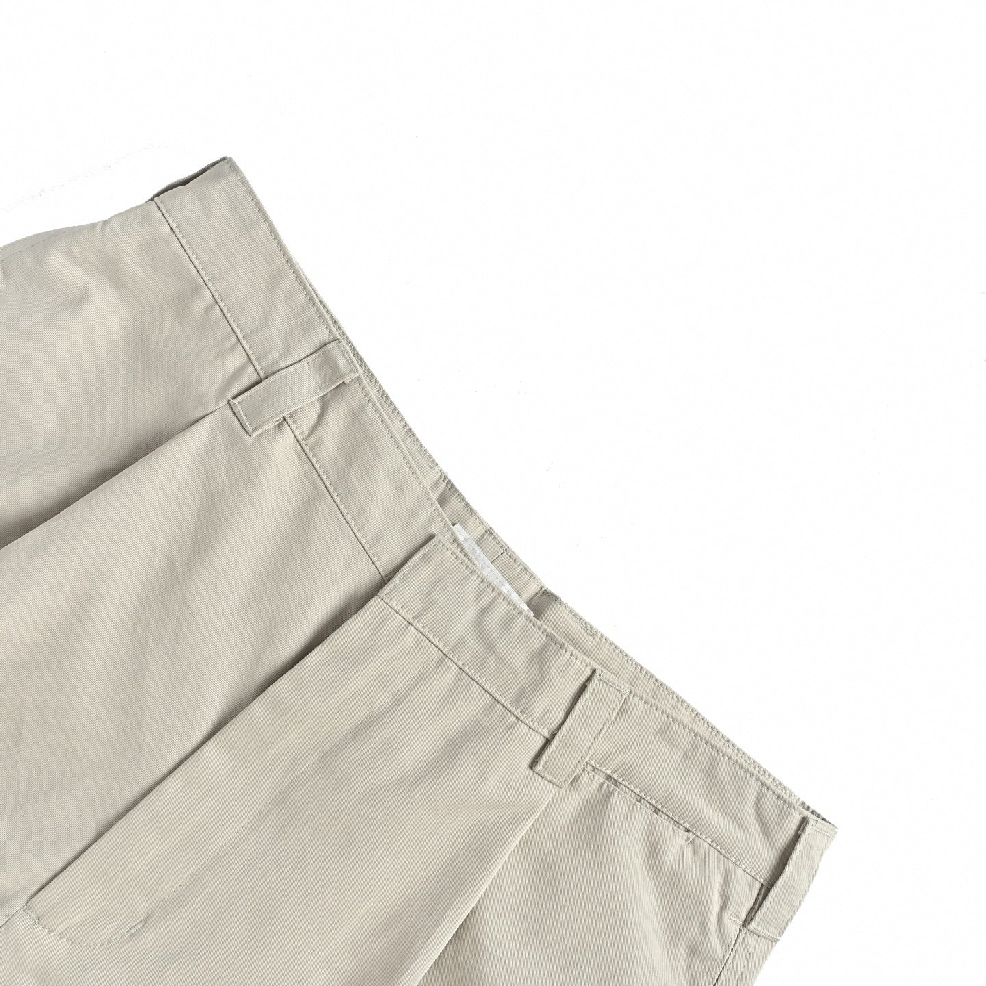 Pleated Cotton Bermuda Shorts | Beige