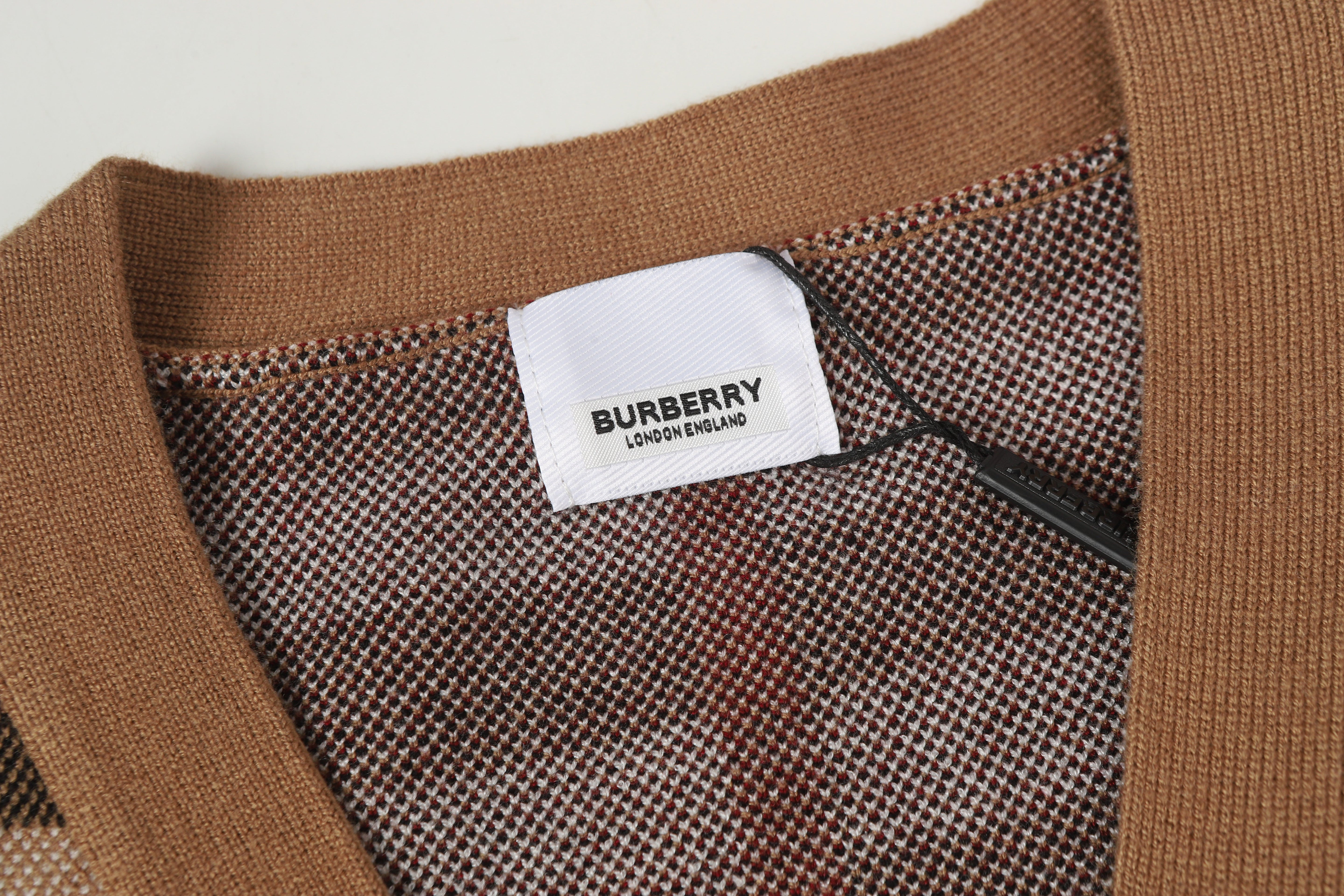 Giant Check V-Neck Cardigan | Archive Beige