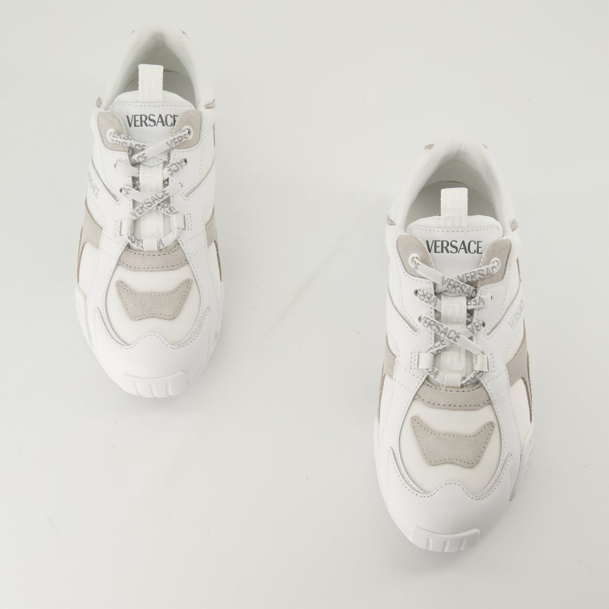 Galaxia Sneakers