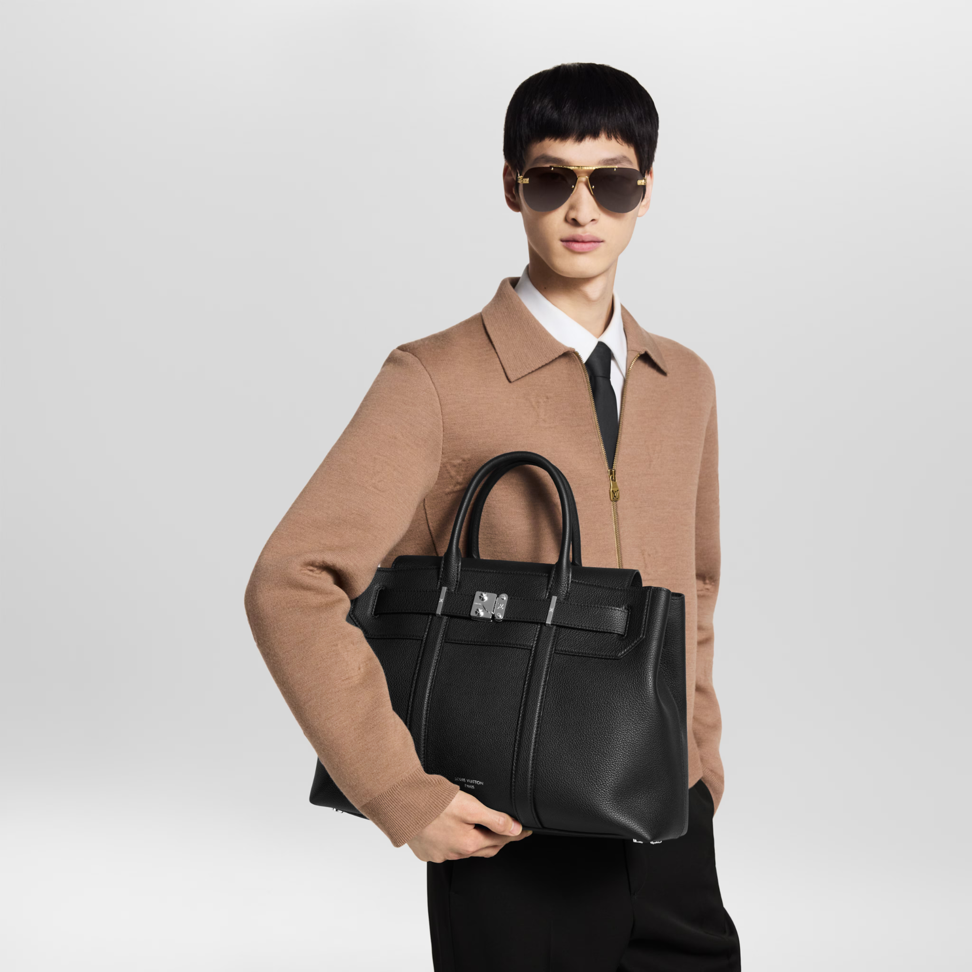 Georges Tote MM | Black & Navy
