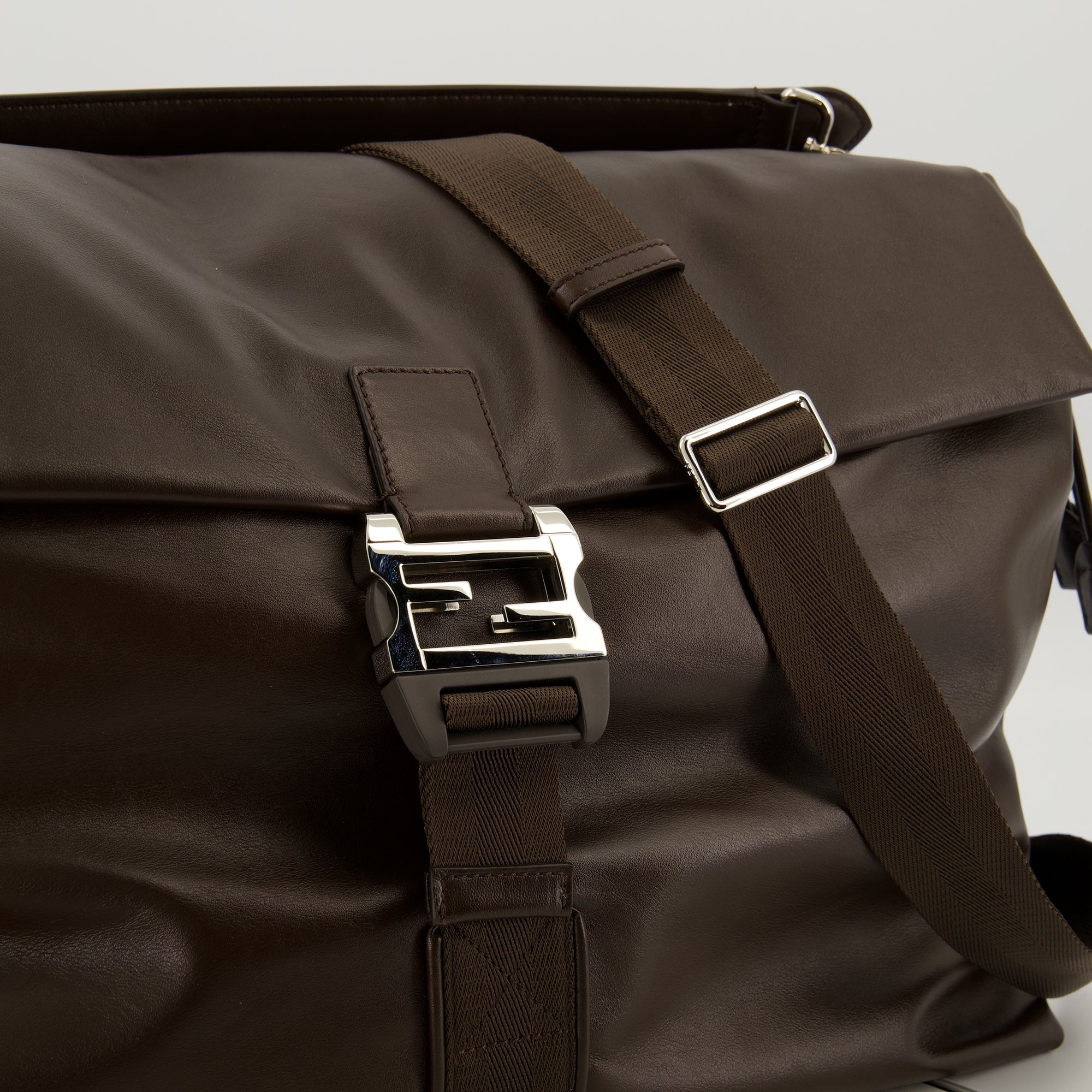 Maxi Brown Flux Messenger Bag