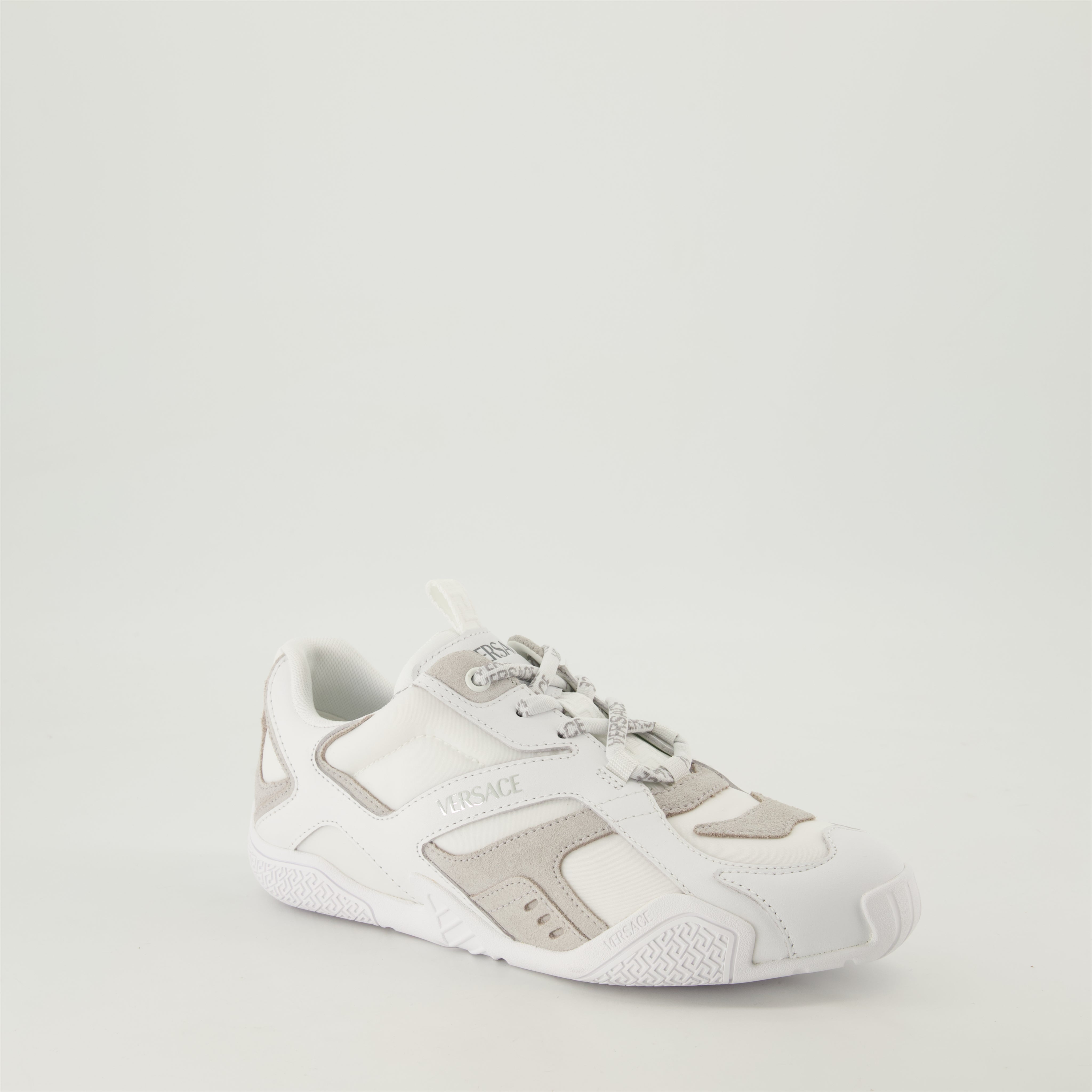 Galaxia Sneakers