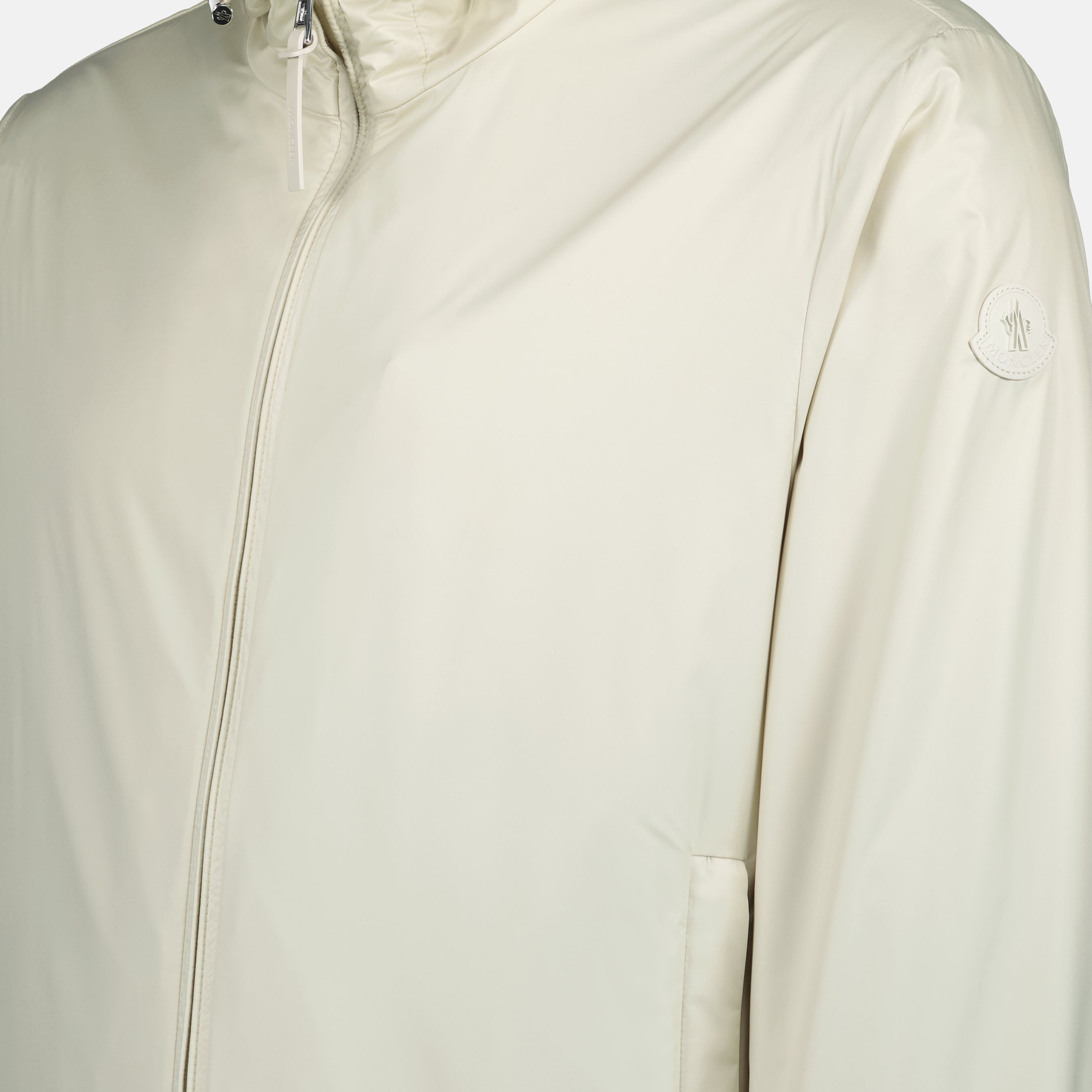 Domene Windbreaker
