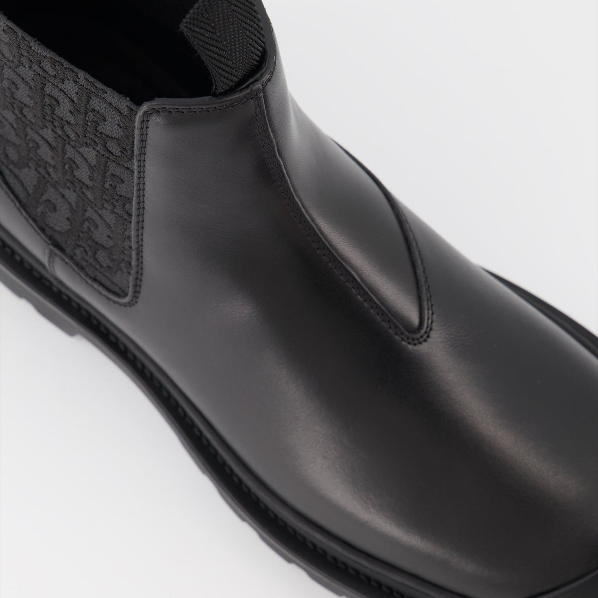 Explorer Chelsea Boots