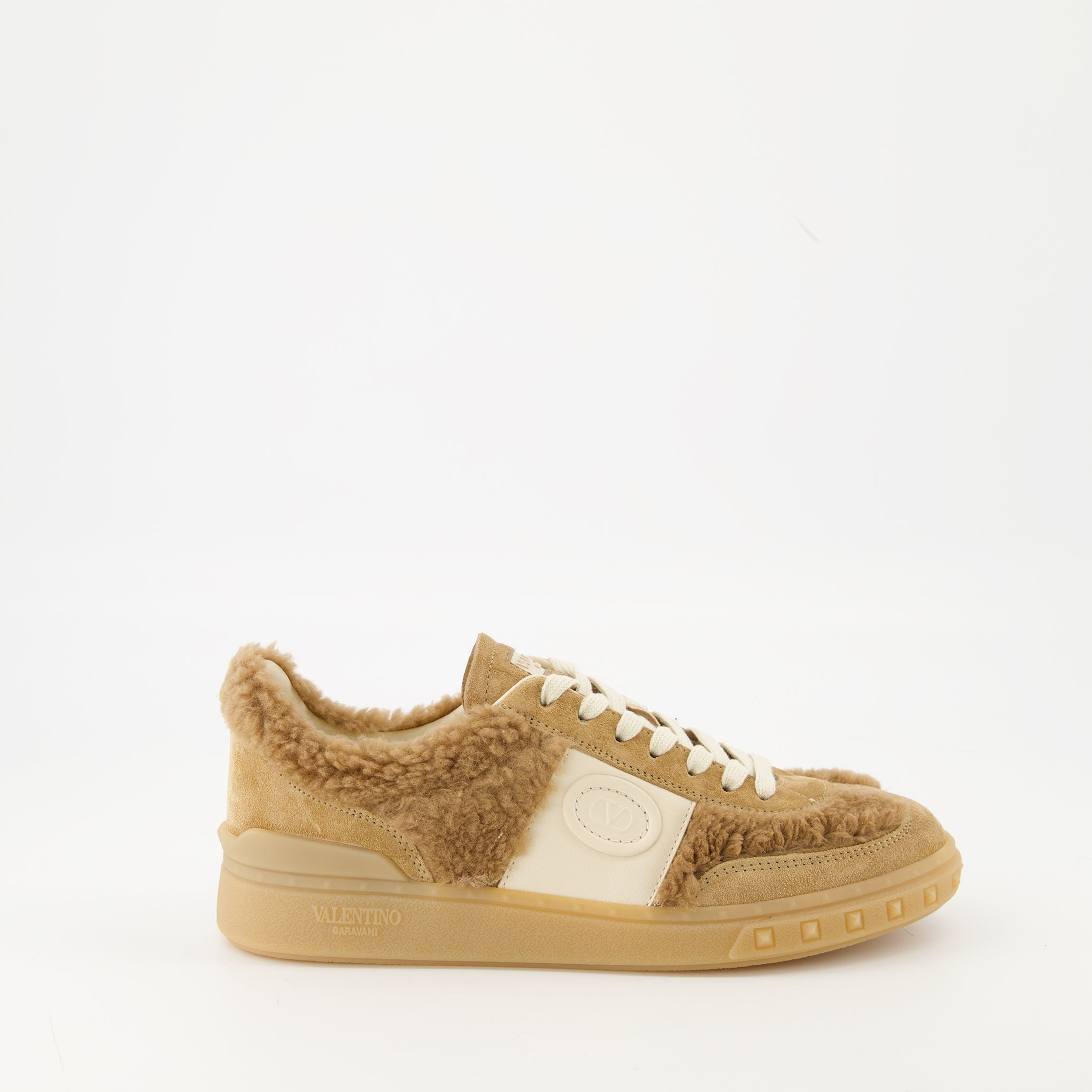 UpVillage Sneakers