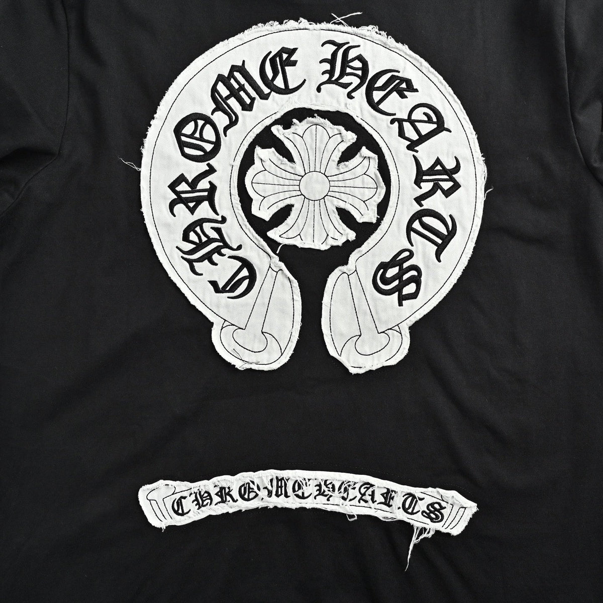 Frayed Appliqué Horseshoe T-Shirt | Black