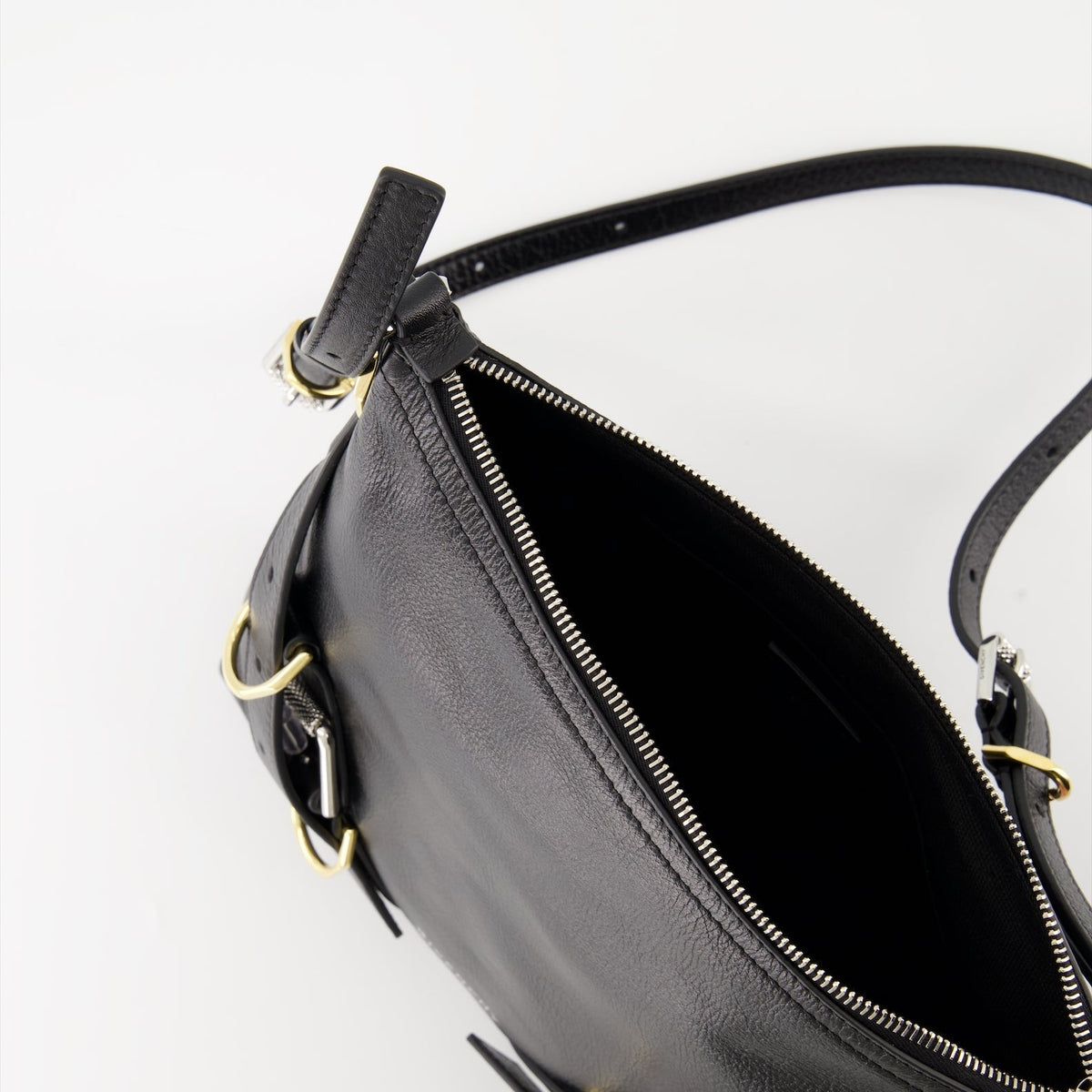 Voyou Leather Bag