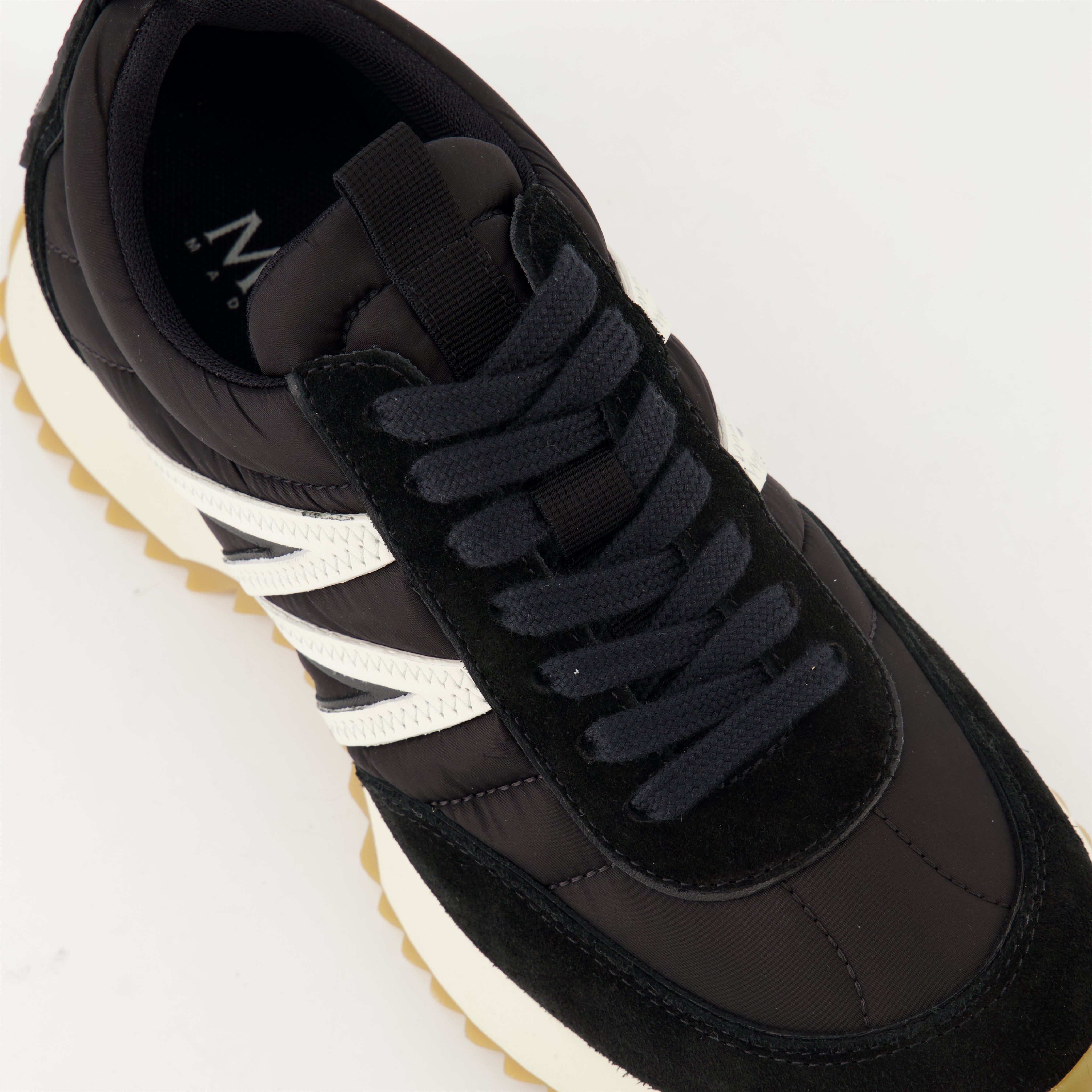 Pacey Sneakers