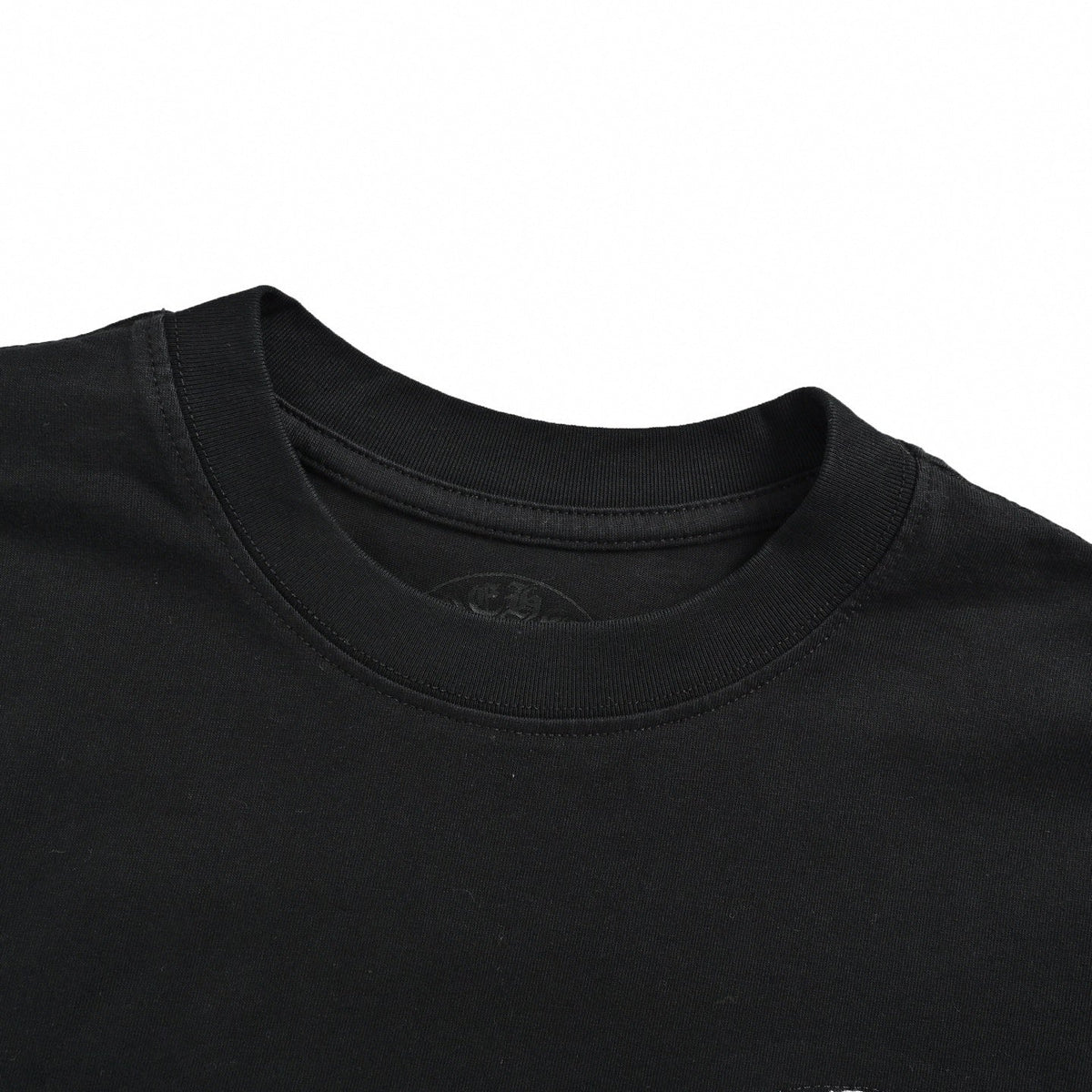 Frayed Appliqué Horseshoe T-Shirt | Black