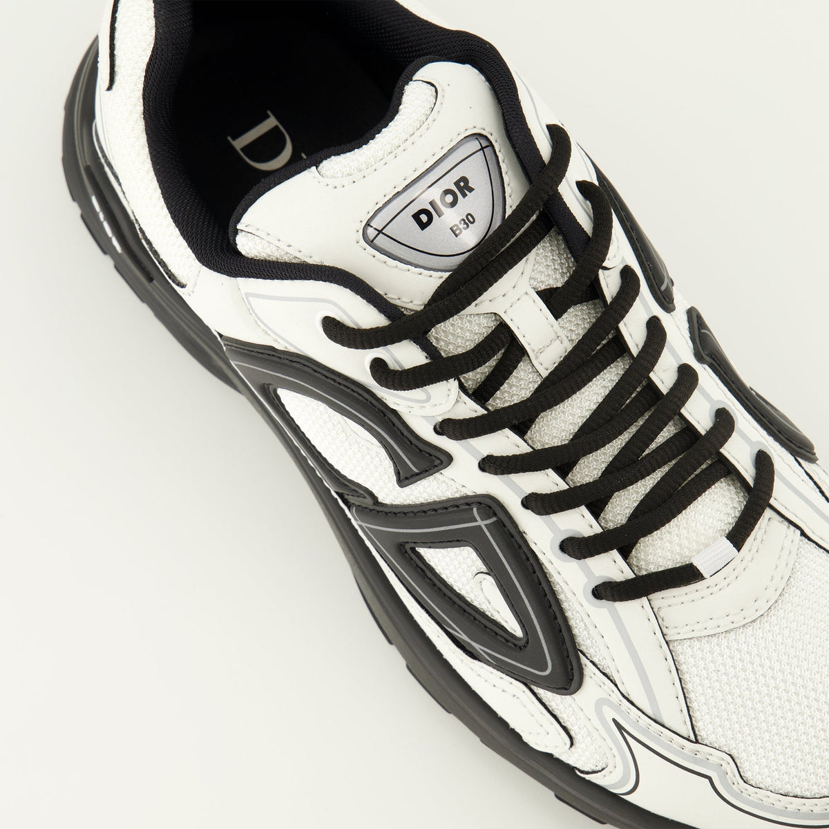 B30 Sneakers