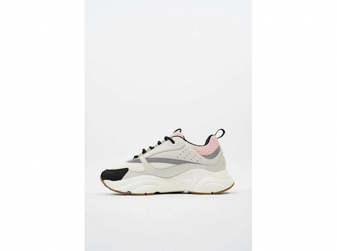 B22 Paneled Sneaker