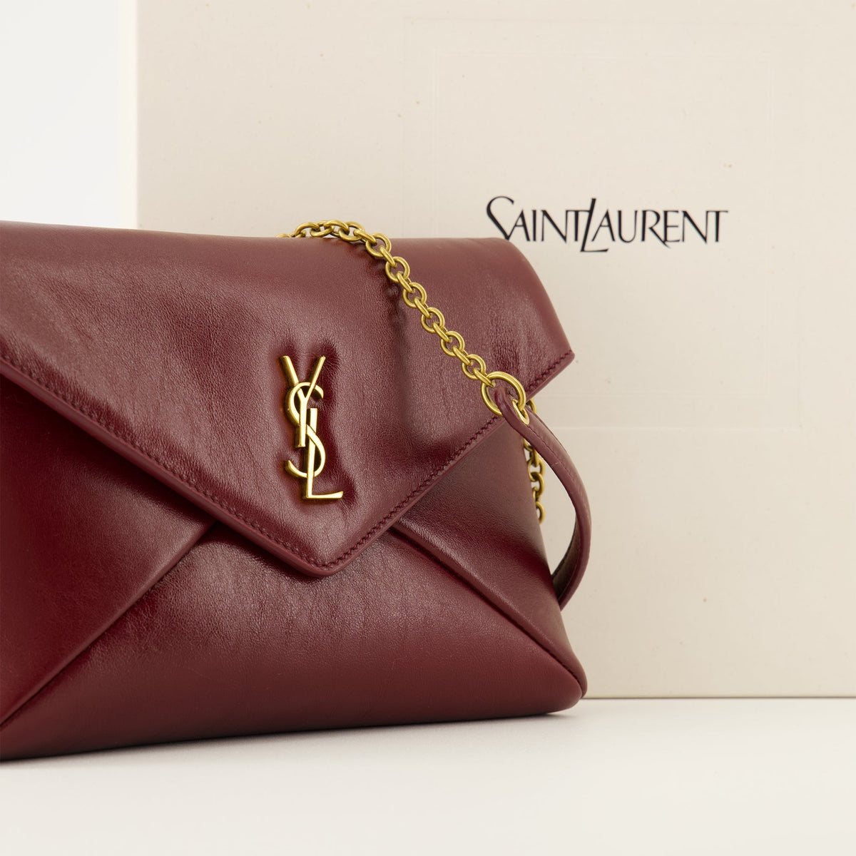 Cassandre Clutch