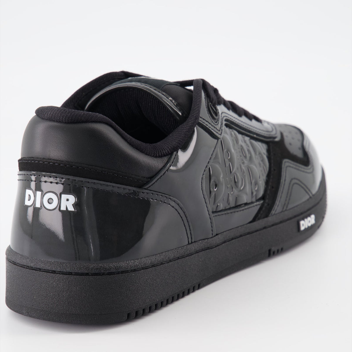 B27 sneakers