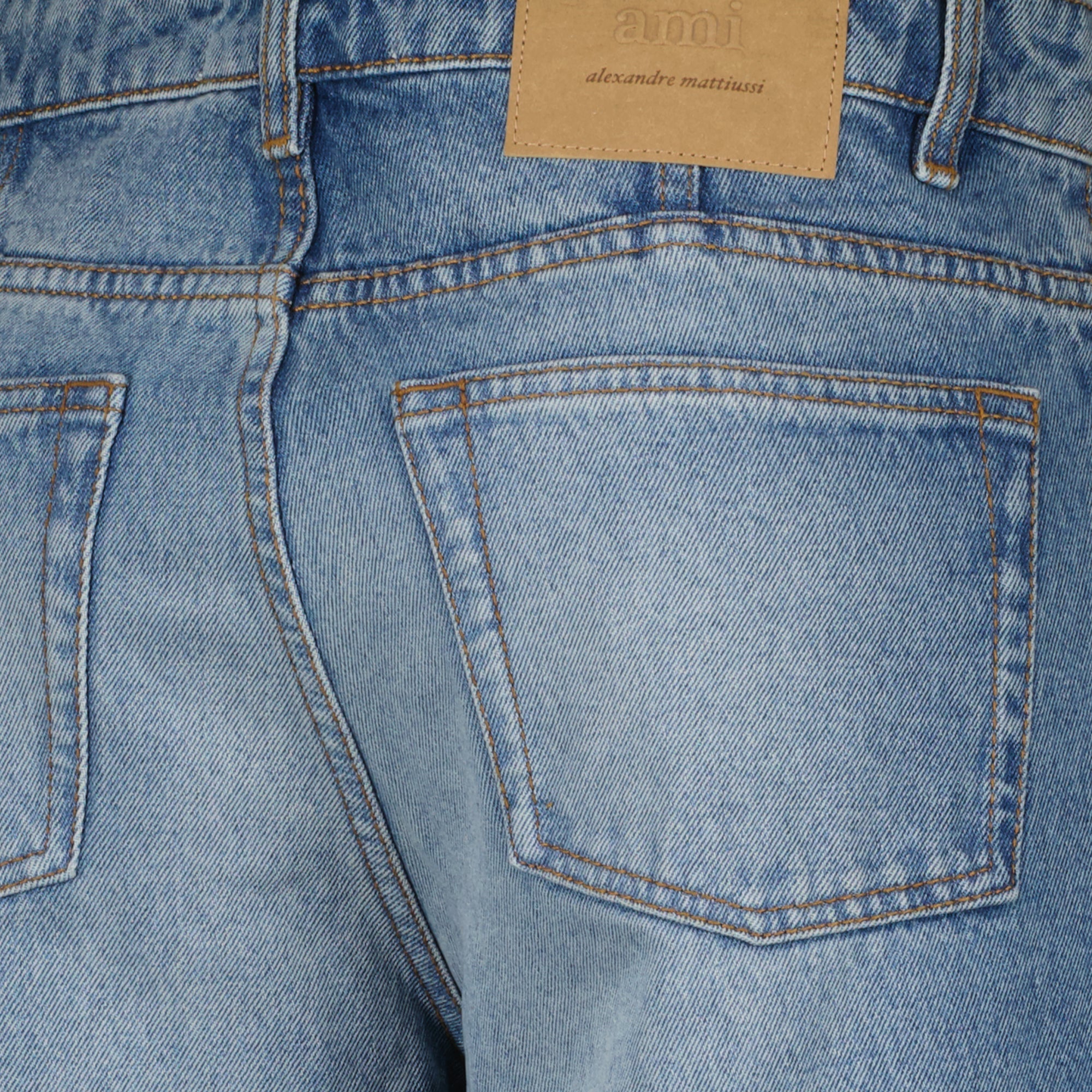 Straight Jean