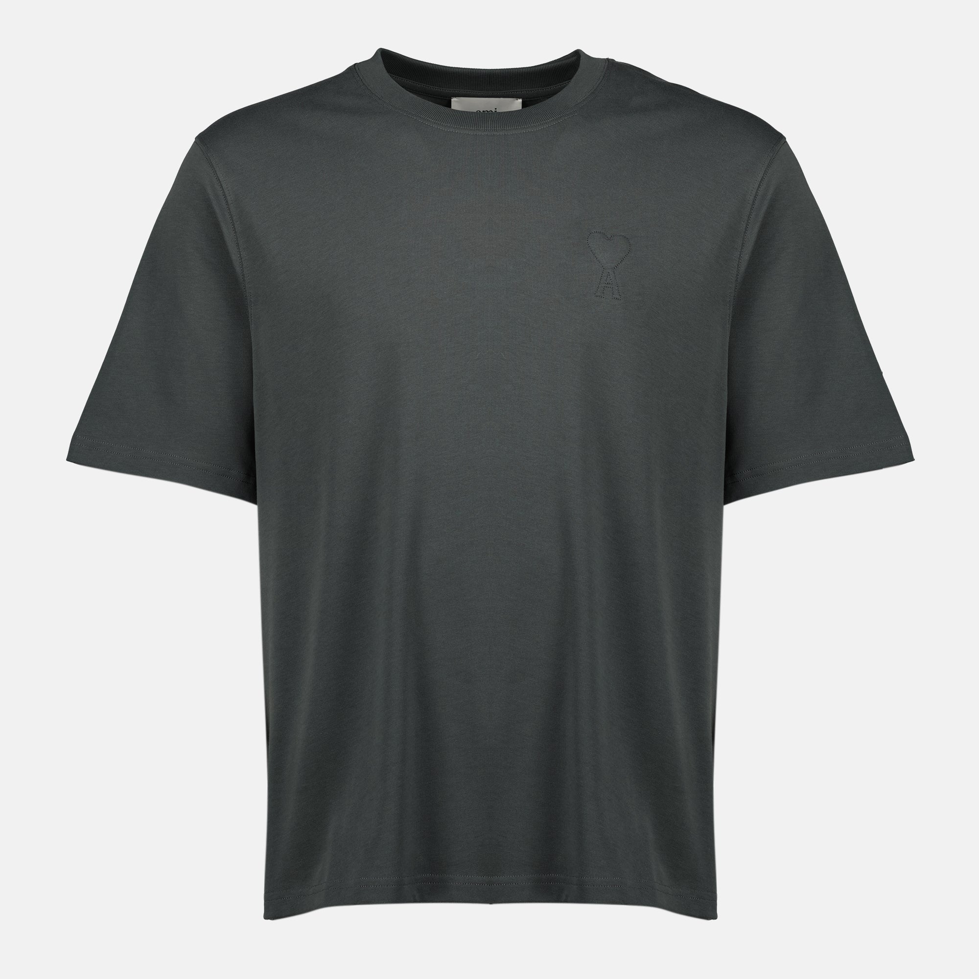 T-shirt logo