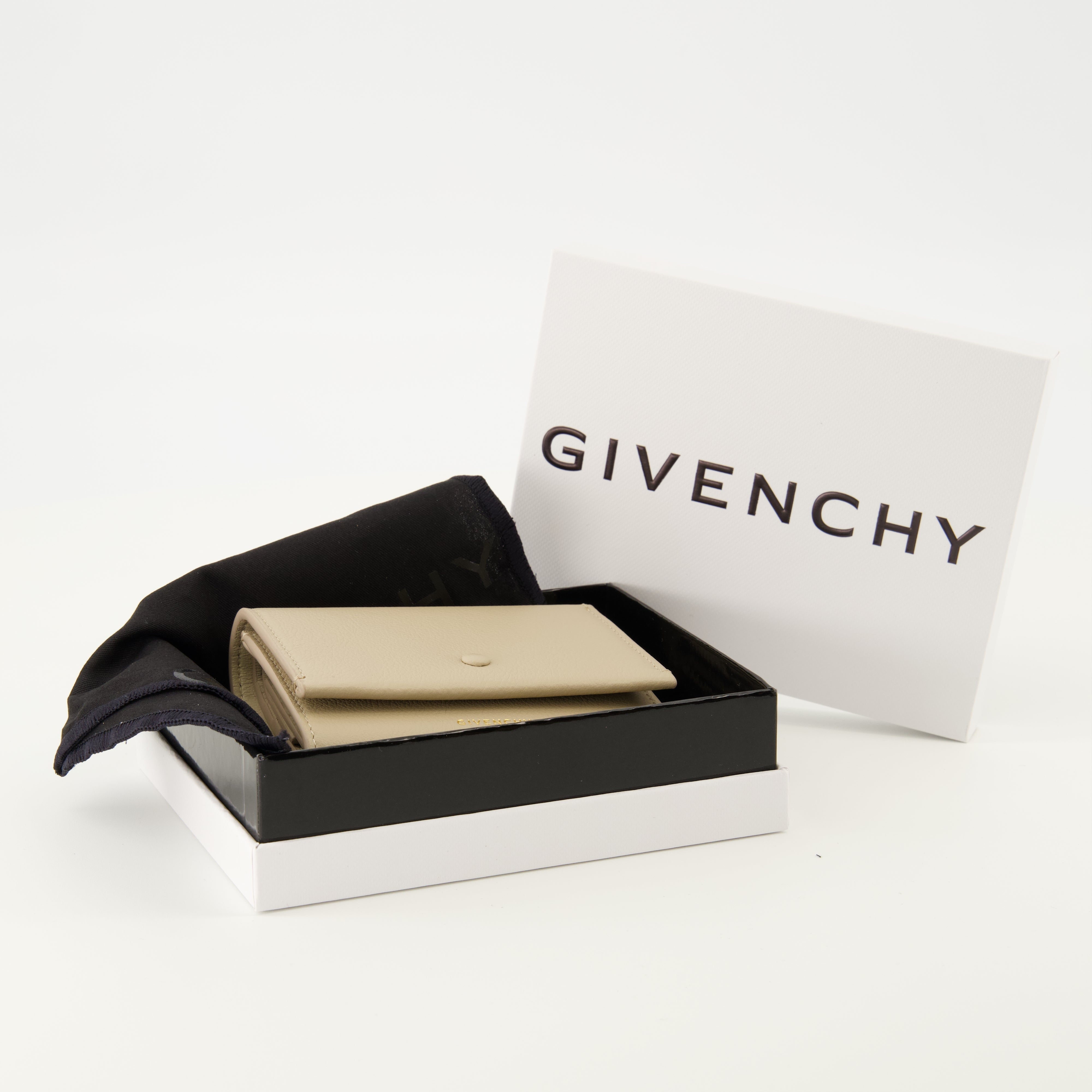 Day Wallet