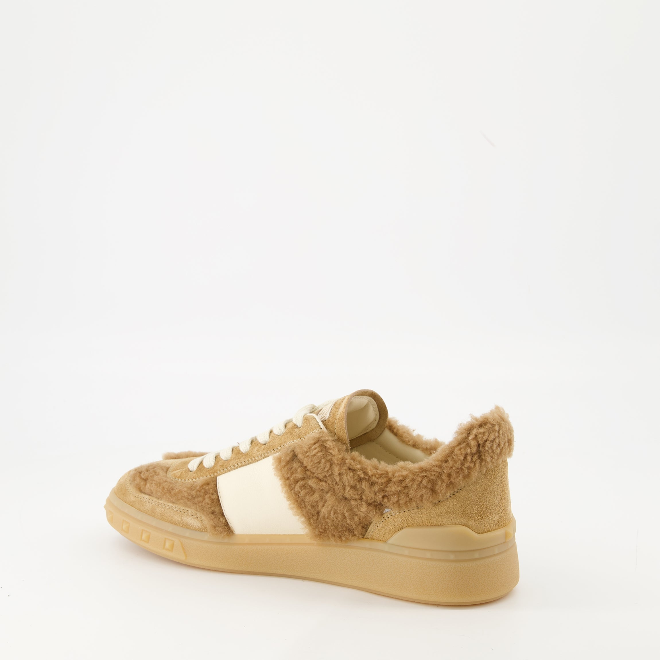 UpVillage Sneakers