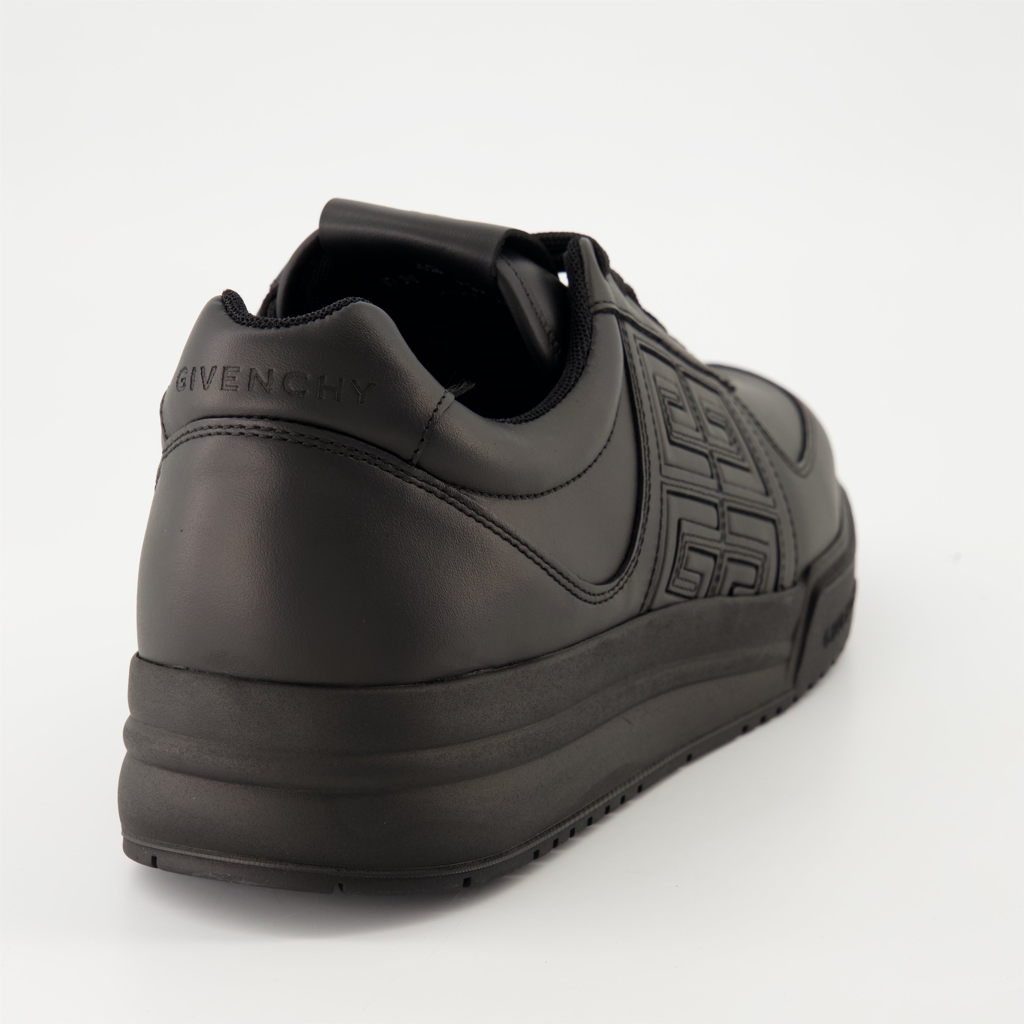G4 Sneakers