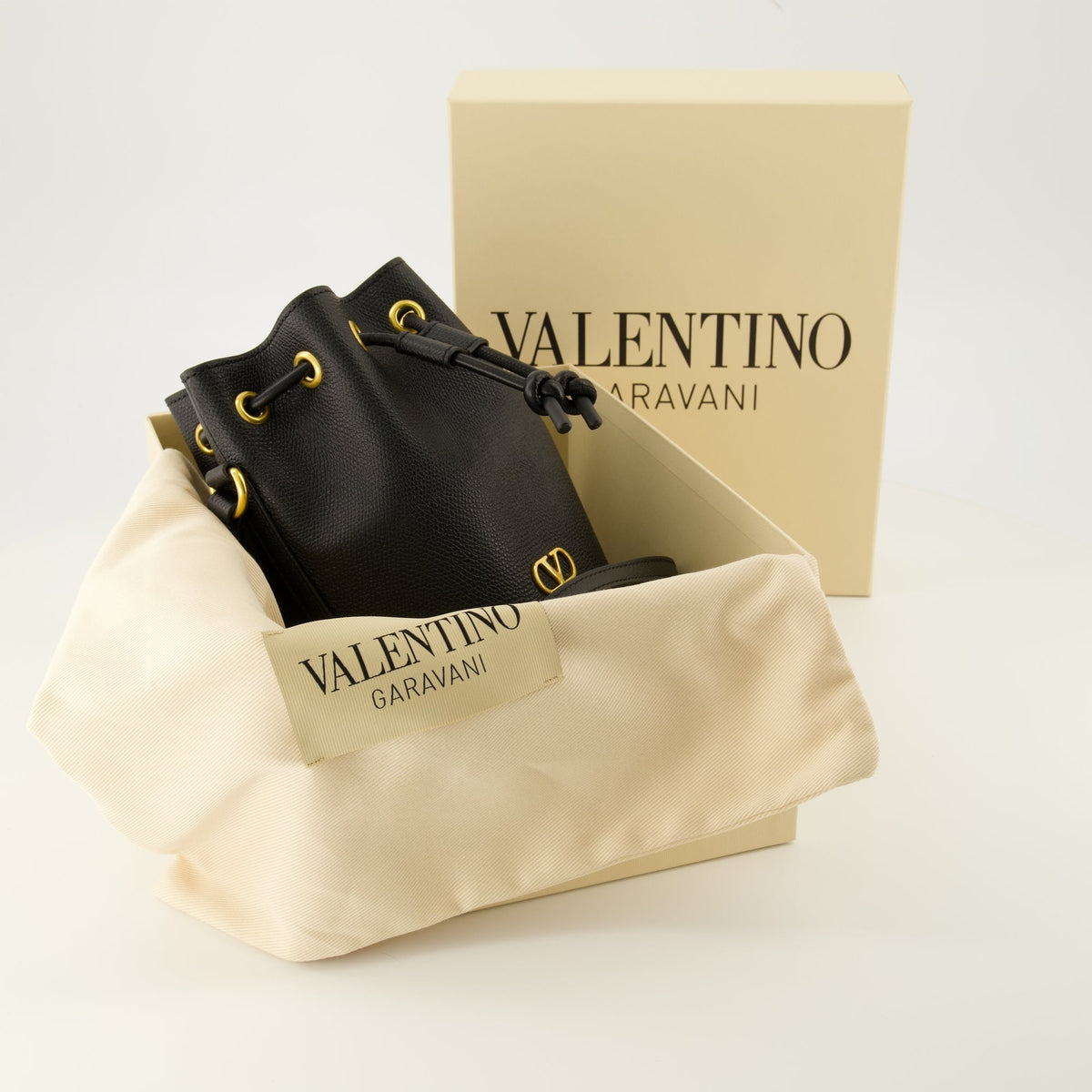 VLogo Bucket Bag