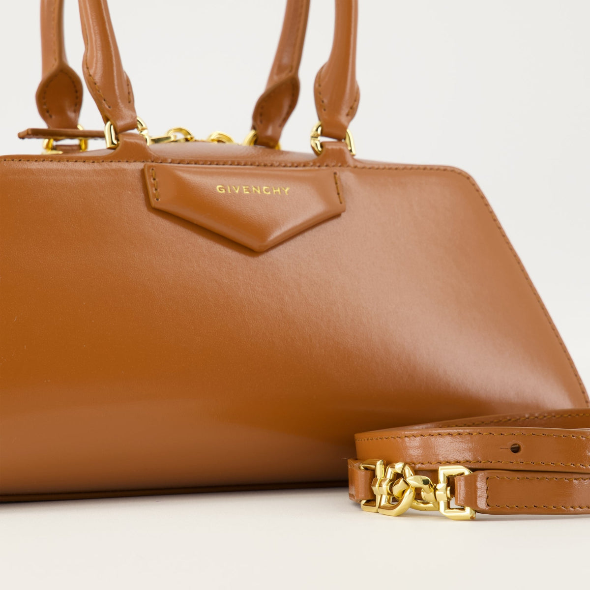 Antigona East-West mini Bag