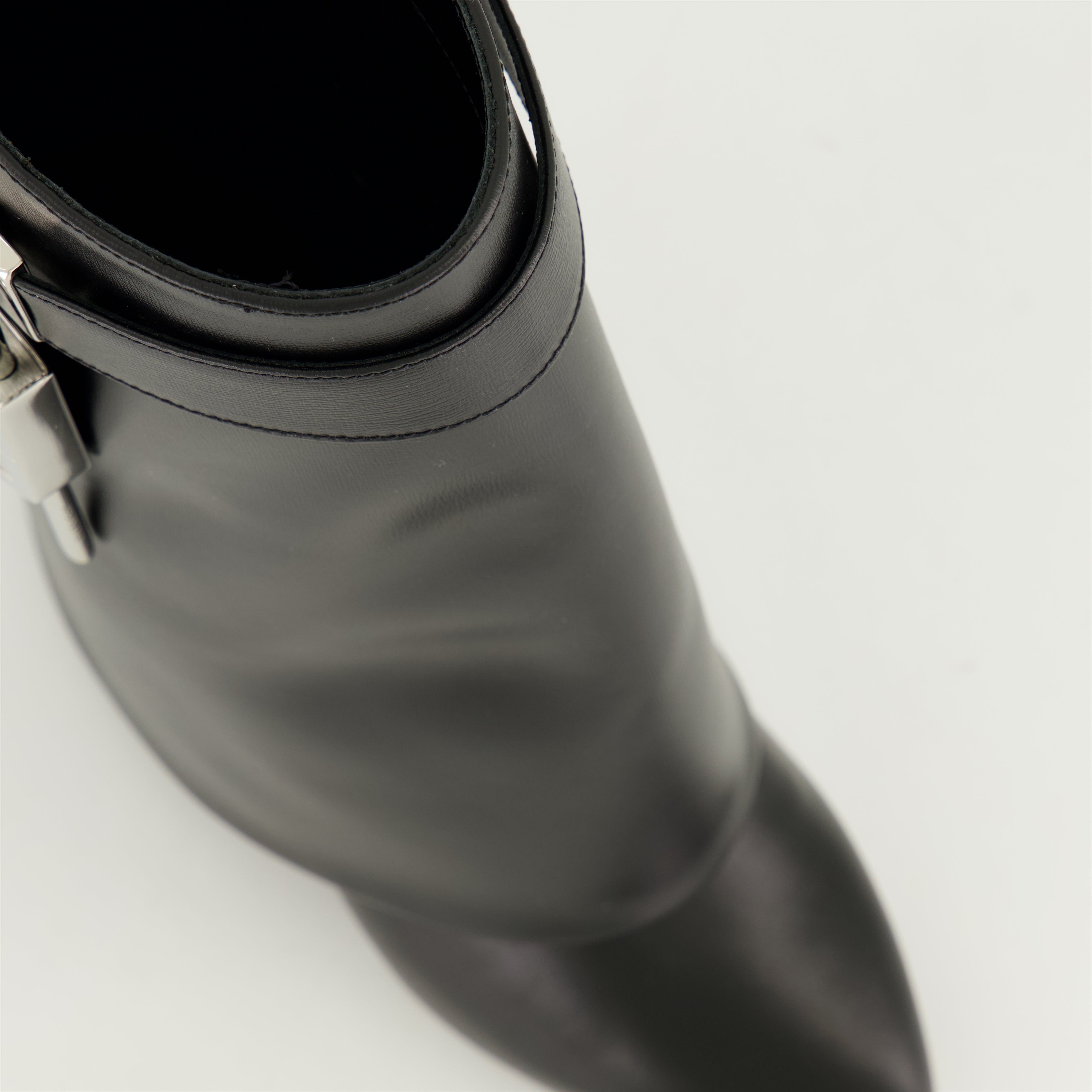 Shark Lock Ankle Boots