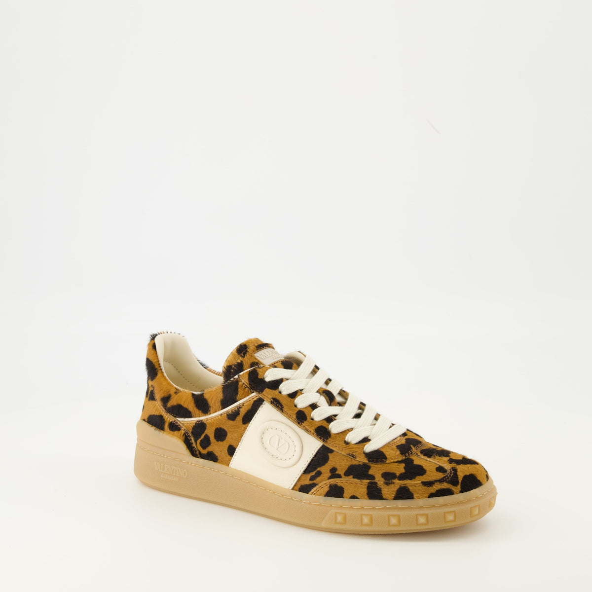 UpVillage Sneakers