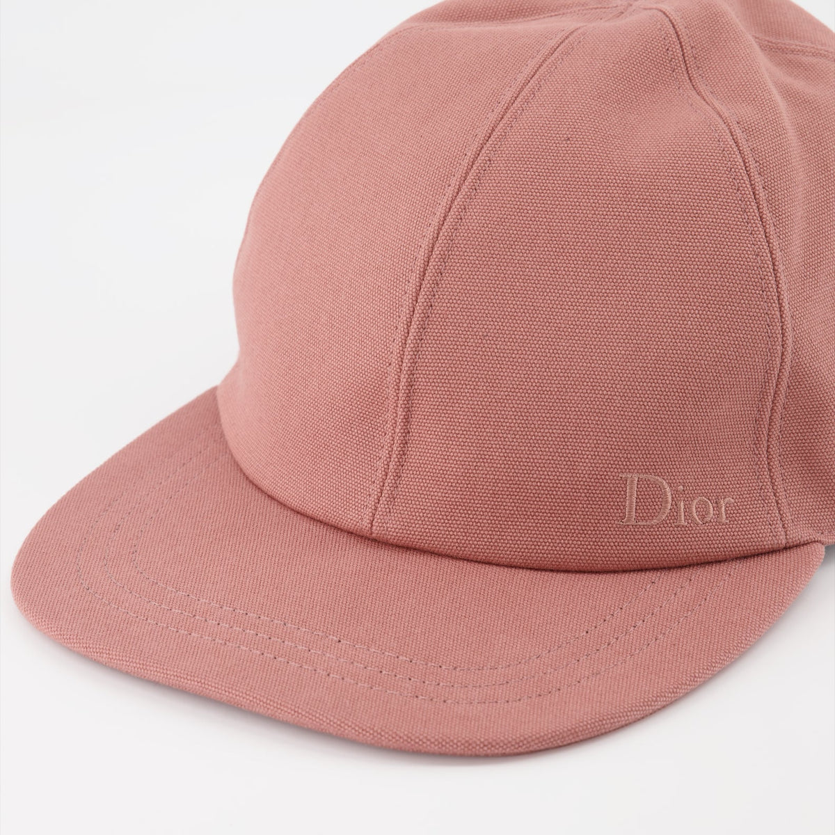 Oblique cap