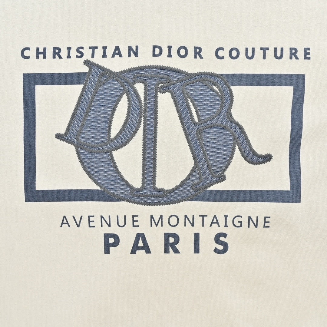 Couture Avenue Montaigne T-Shirt