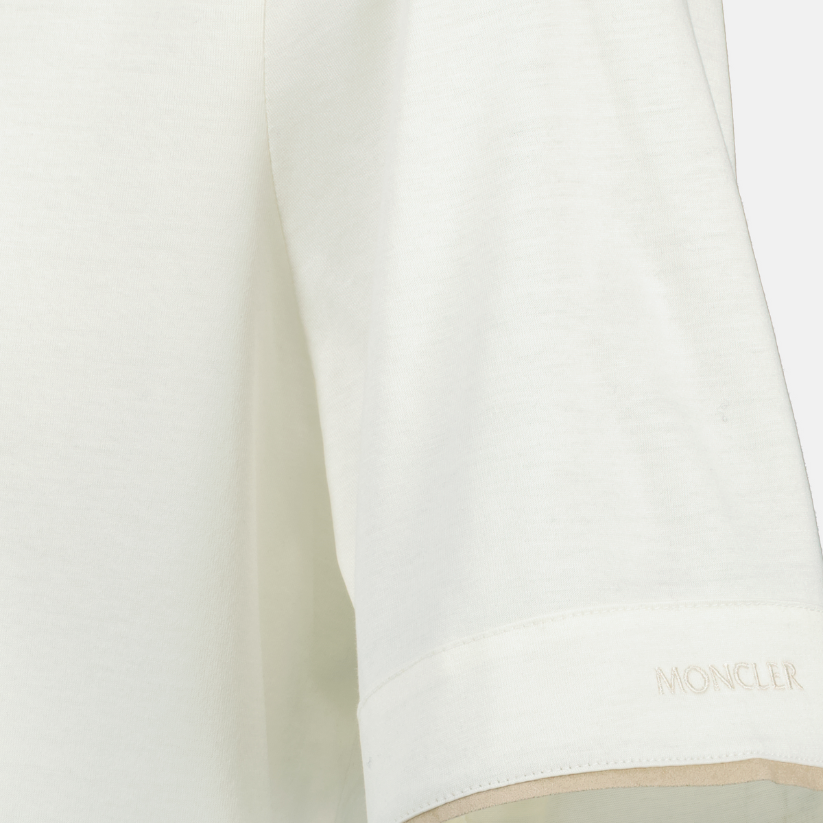 Border T-shirt